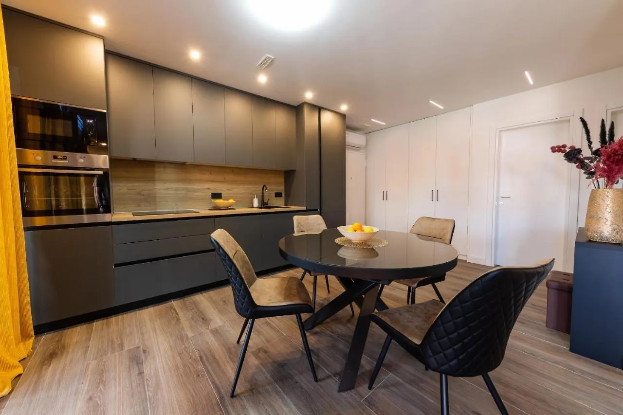 Apartment Orange Apartment&Spa Okrug Gornji Trogir